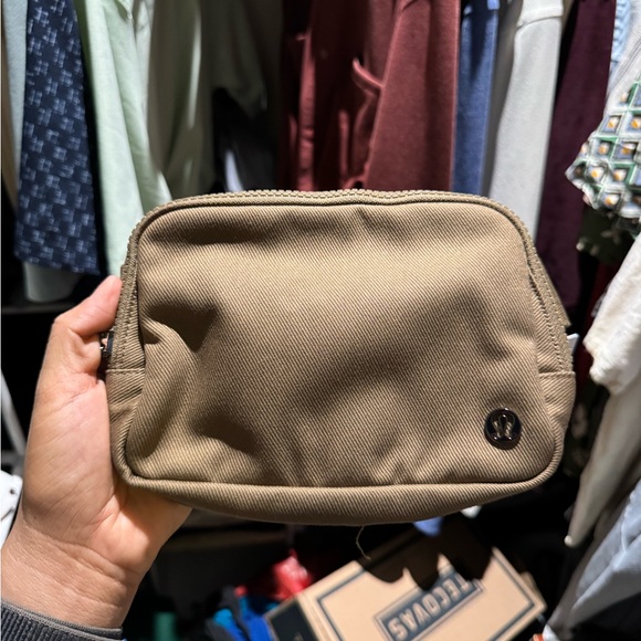 Everywhere Belt Bag in 1L size Canvas - Picture 1 of 3
